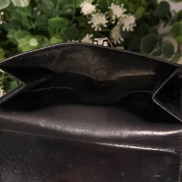 Gucci Vintage Buckle Wallet - Picture 12 of 16